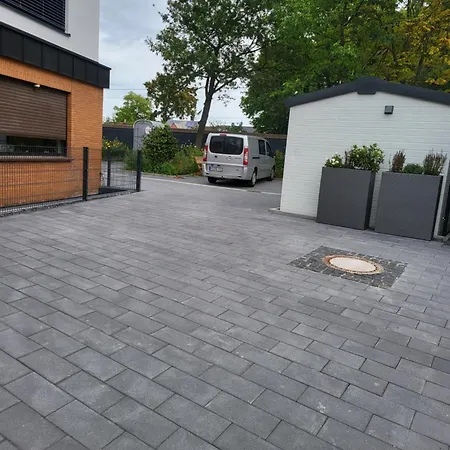 Tinyhouse/chalet In Vollmoebliert/klima Cologne